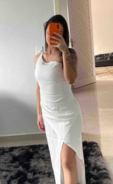 Bruna D. review photo
