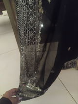 Zara Lone review photo
