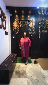 Priya Katiyar review photo