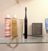 Lisette review photo