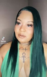 Losa Davis review photo