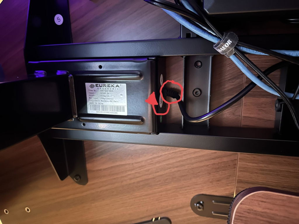 Aero Pro Wing Shaped Standing Desk (63"x23")
