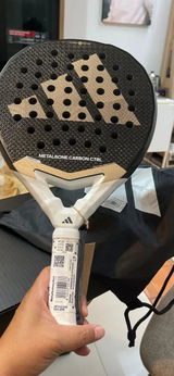 T***n review photo