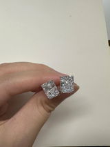 G**j review photo