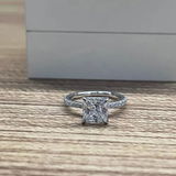 J**j review photo