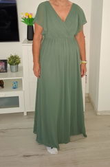 Bettina review photo