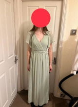 M. review photo