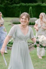 Chloe Shadbolt review photo
