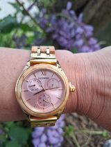 Julianna review photo