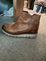 C. review photo