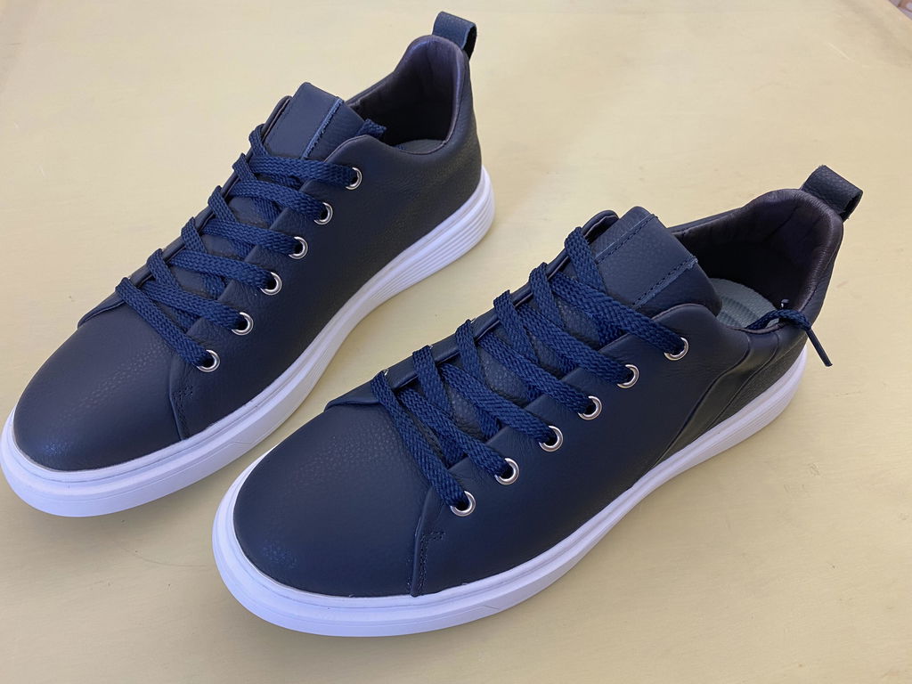 Minimalist Full-Grain Leather Sneakers