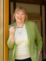 Angela Cairns review photo