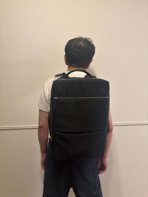 Evoon マルチビジネスリュックEmma2.0・容量19L～拡張時25L【送料無料・3営業日以内に発送】