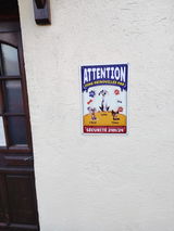 Attention Zone Patrouillée Par Chiens Sécurité 24H/24 - Plaque En Métal Personnalisée