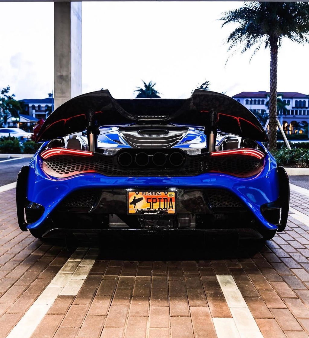 BMW M3 F80/M4 F82 - GTS Style Carbon Fiber Rear Wing