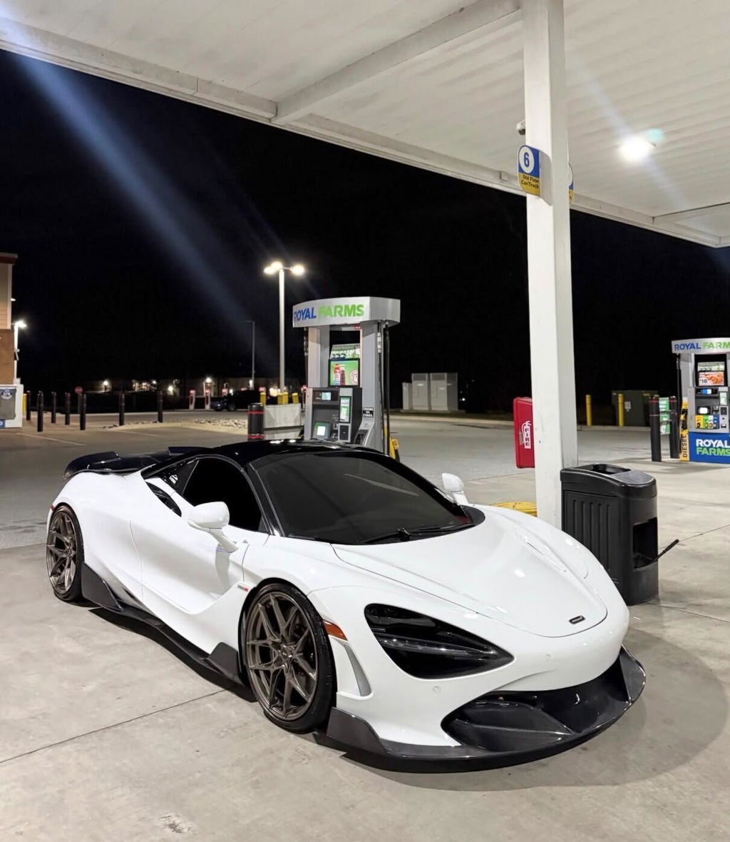 Audi R8 Gen 3 (2020+) - GT4 Style Carbon Fiber Full Body Kit