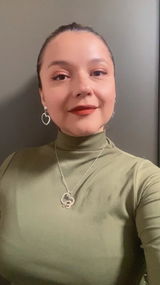 Alejandra review photo