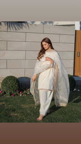 Kinza Ali review photo
