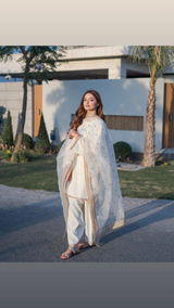 Kinza Ali review photo
