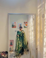 Eshal Khan review photo
