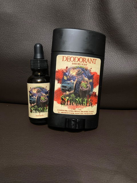 The Stranger - Beard Oil - Poisoned Orchard Apple, Brûléed Wild Berries, Vanilla Shadow