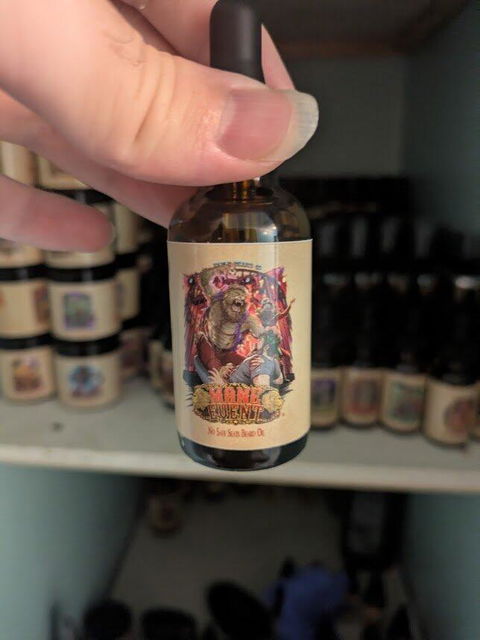 The Mane Event - Beard Oil - Fall Mountain Air, Warm Cashmere, Sandalwood Vanilla