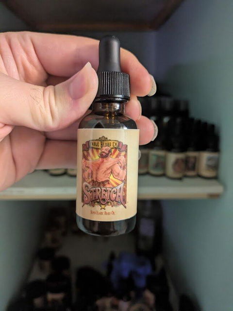 Stretch - Beard Oil - Stretched Leather, Evergreen Fruits, Silken Sweet Cream