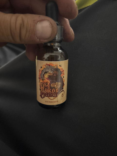 The Baker - Beard Oil - Fresh Doughnuts, Warm Vanilla Sugar, Hint of Cinnamon Spice