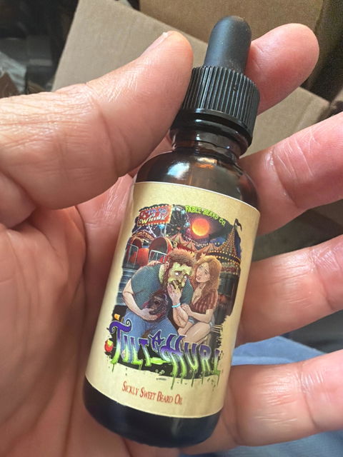 Tilt-A-Hurl - Beard Oil - Juicy Fair Peaches, Cinnamon Sugar Crumble, Vanilla Milk