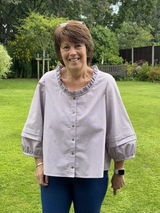 Lynn Comley review photo