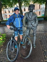 Hans Mahler review photo