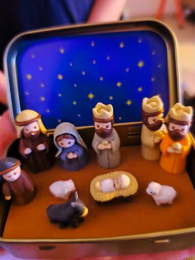 Mini Christmas Nativity Scene Set In Tin Box – Baby Jesus Holy Family Christian Decor