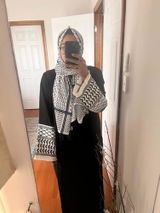 Sana Z. review photo