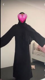 t review photo