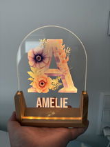 LED Lampe personalisierbar - Buchstabe mit Blumen