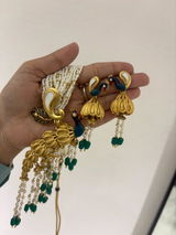 Sakshi review photo