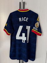 kyle_la review photo