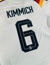 M. Kroos review photo