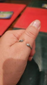 L***a review photo
