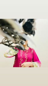 Amrah Nawaz review photo