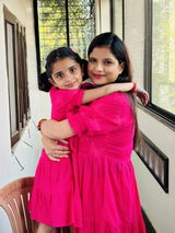 Shraddha Yadav review photo