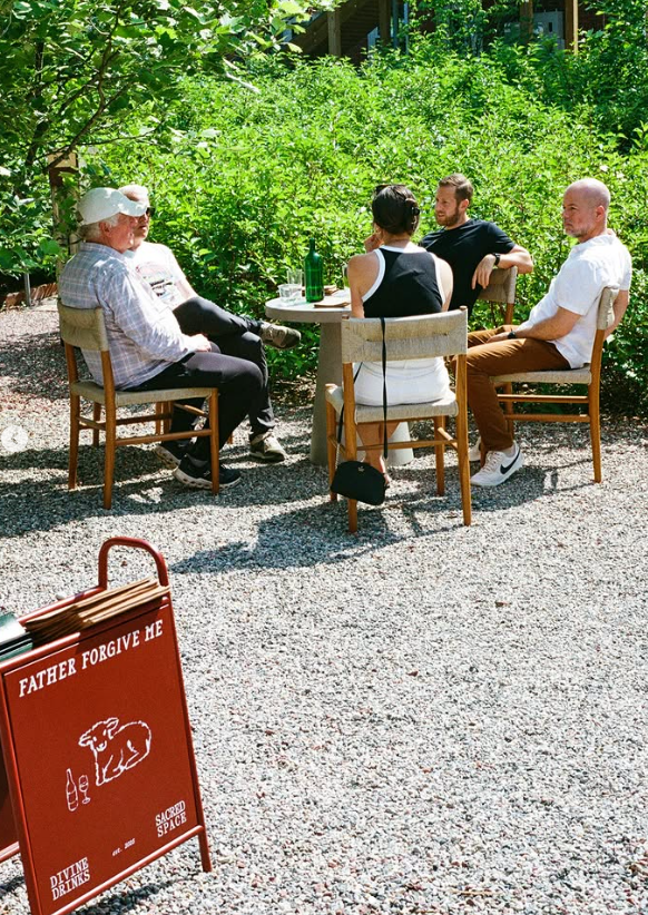 Custom A-Frame Sidewalk Sign – Outdoor Metal Display Board for Cafes, Restaurants, Boutiques & Small Businesses