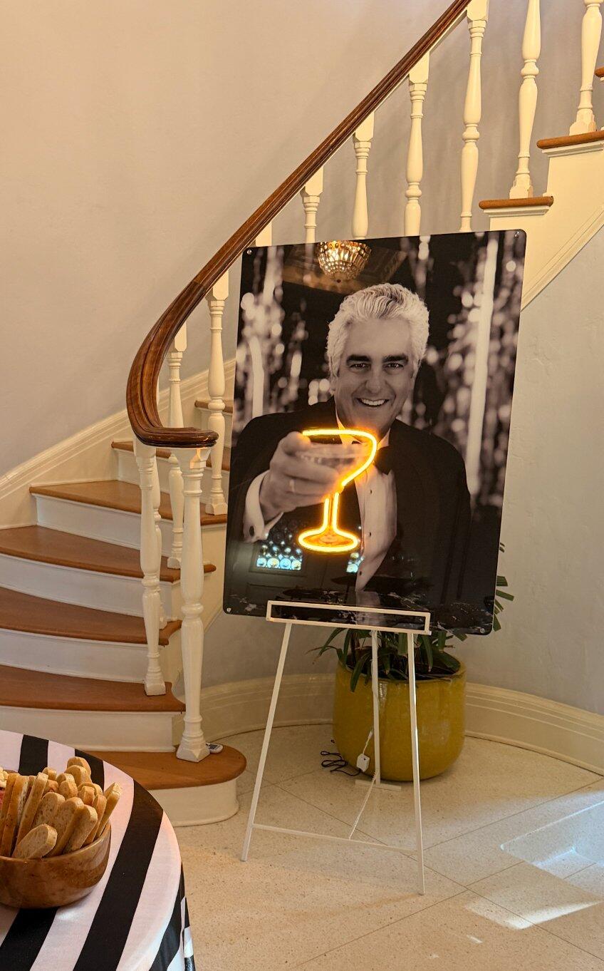 CUSTOM LED NEON SIGN BUILDER
