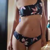 Stefanie Flores review photo