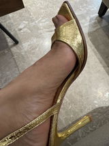 Sakshi review photo