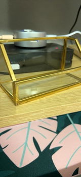 A.G. review photo
