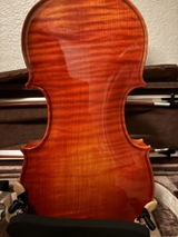 B.L. review photo