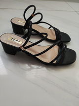 MARIBEL L. review photo