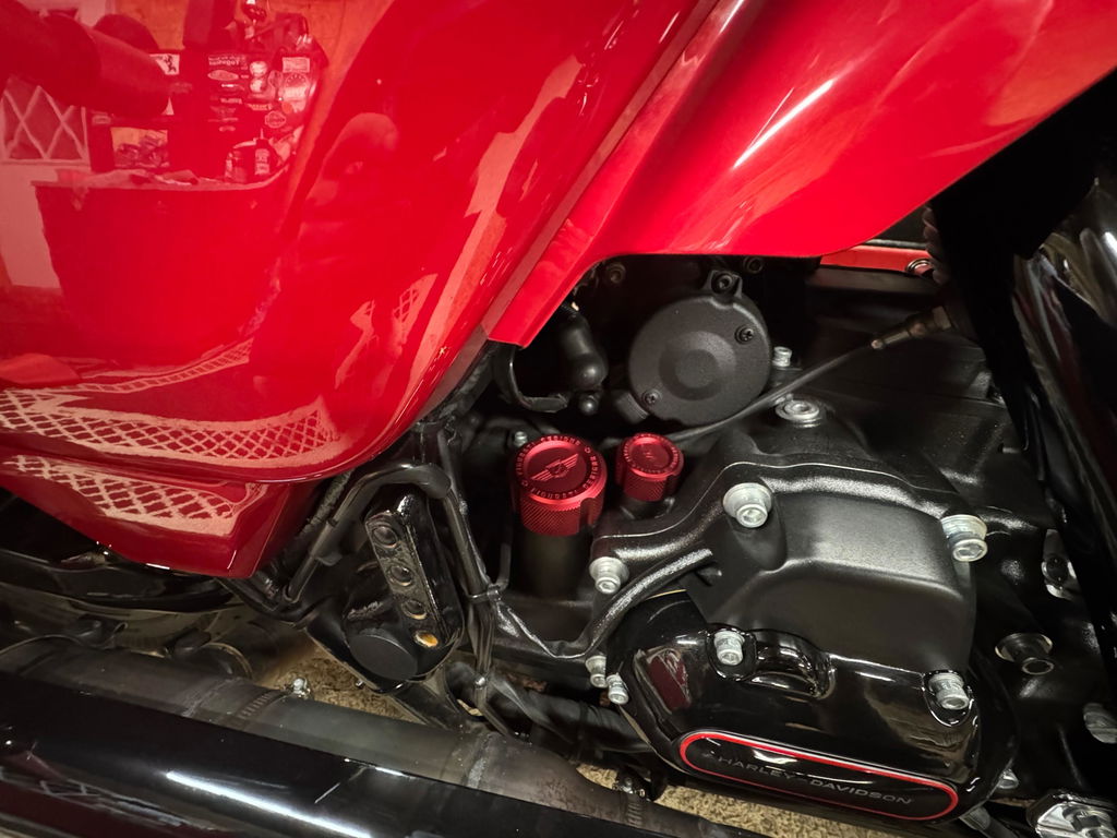 Performance Magnetic Dipstick Kit for Harley-Davidson Touring M8 - Knurled Red