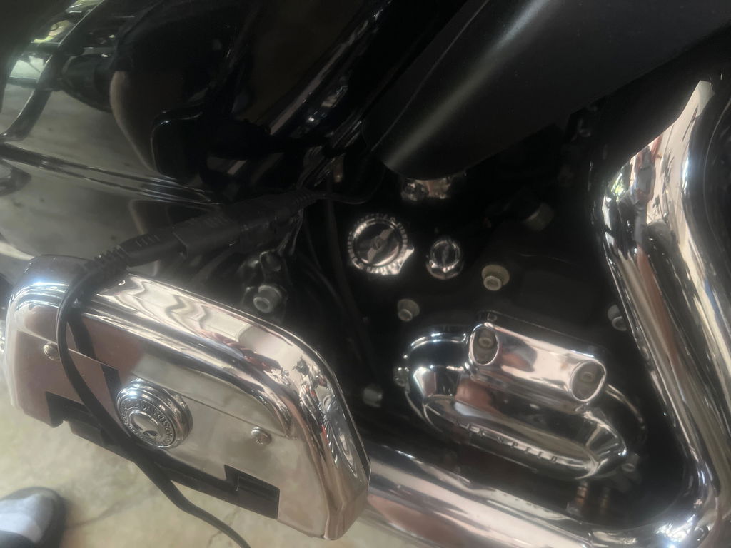 Signature Magnetic Dipstick for Harley-Davidson Touring Twin Cam (2007-2016) - Curved Silver